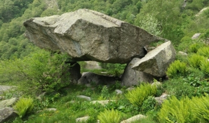 Dolmen di Colombin TO. Dolmen of Colombin TO. Dolmen di Colombin TO. Dolmen of Colombin TO.