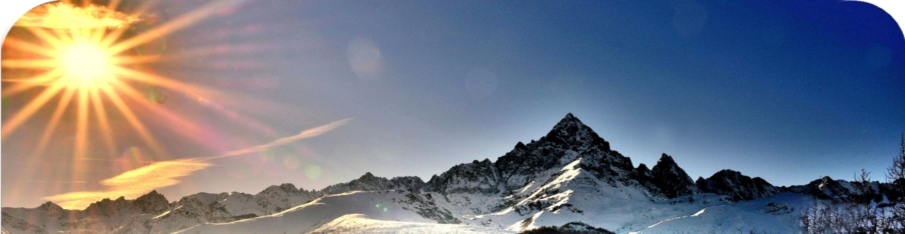 Le Alpi Cozie, al centro, il Monviso. The Alpi Cozie, in the center, the Monviso.